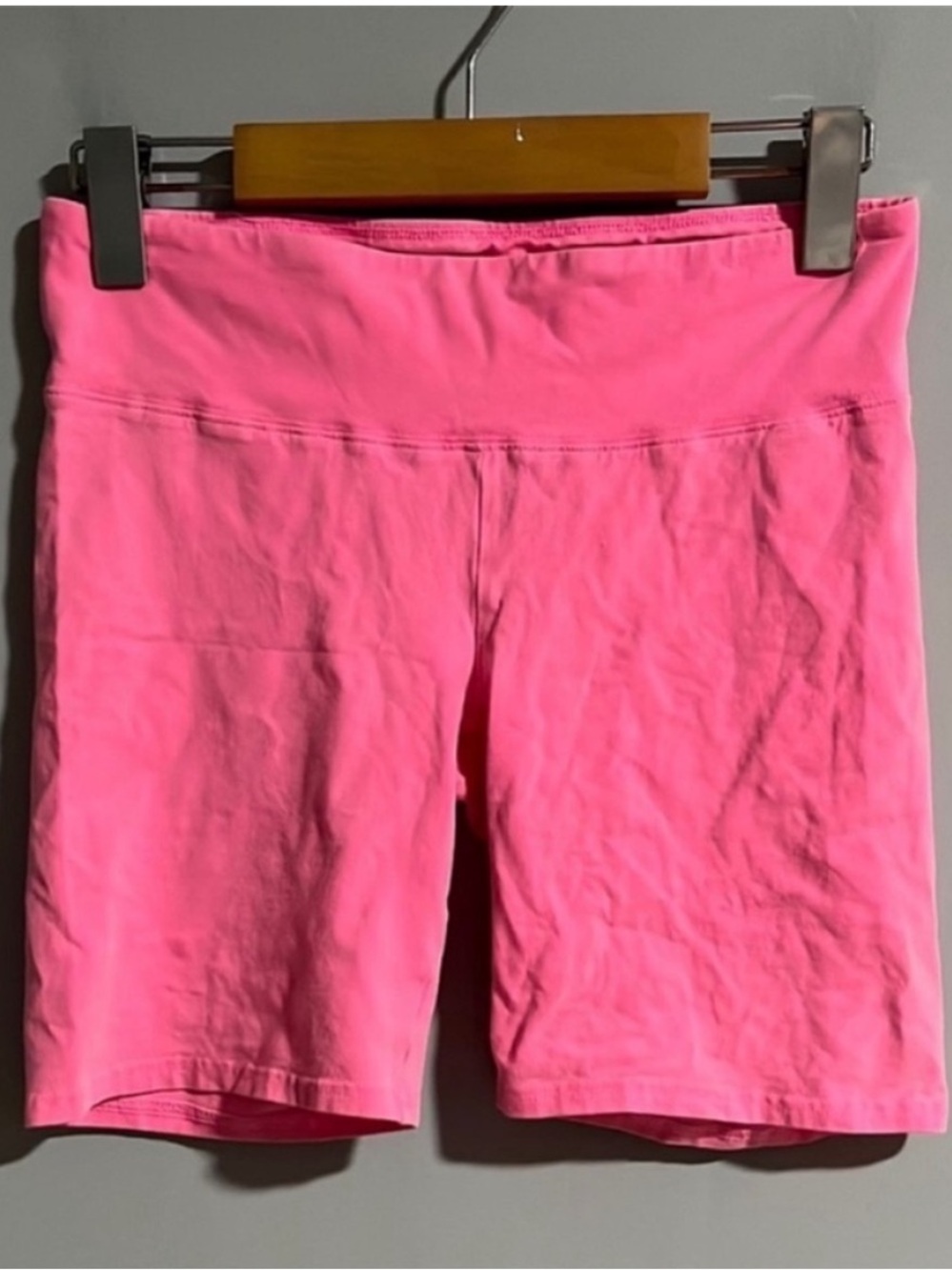 Aritzia TNA Bright Pink Cotton and Spandex Biker Shorts